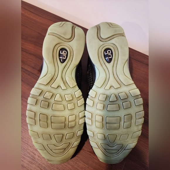 Women's Nike Air Max 97 With Glow Soles - Picture 10 of 10